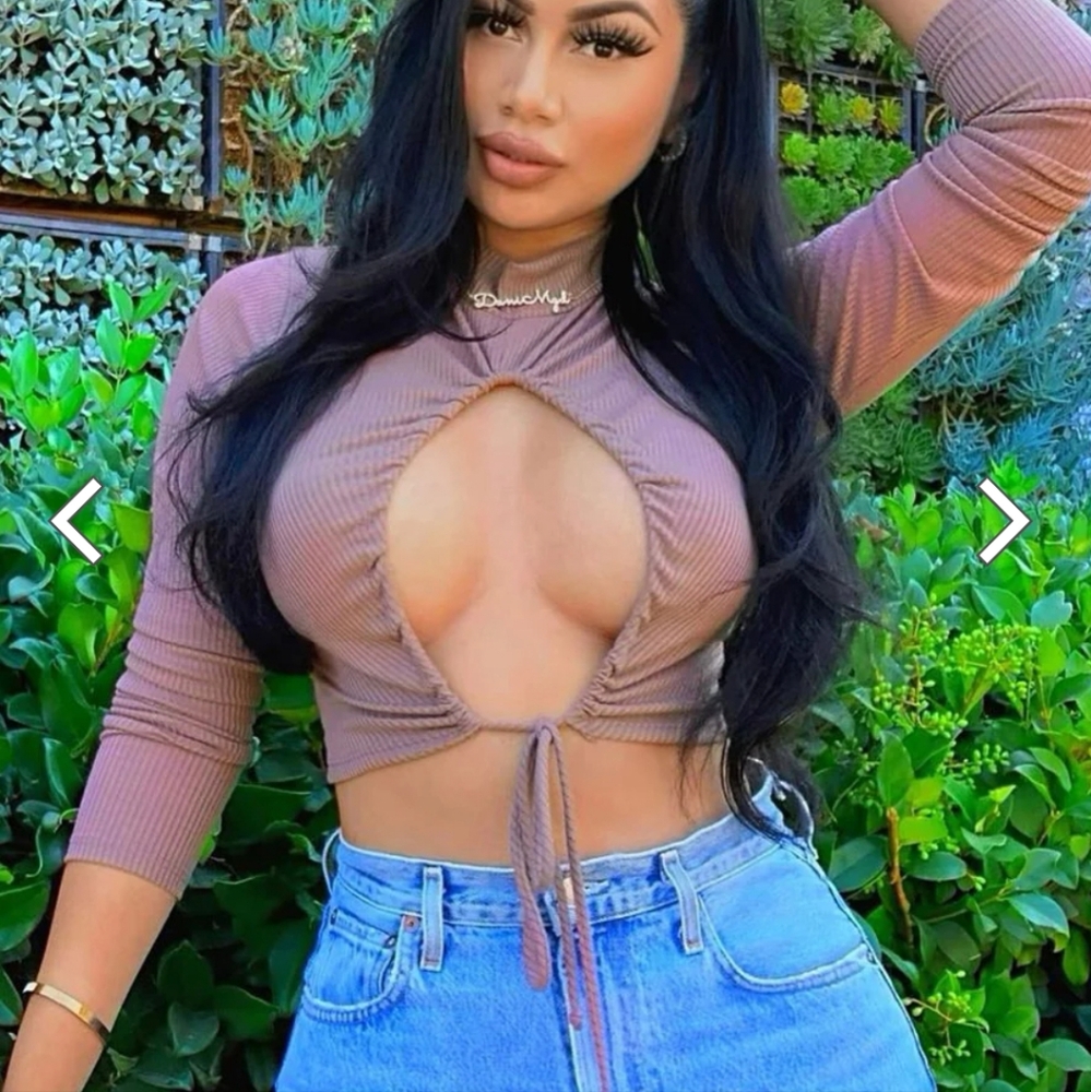 Anything But Subtle Ribbed Crop Top - Mocha - Picture 4 of 4